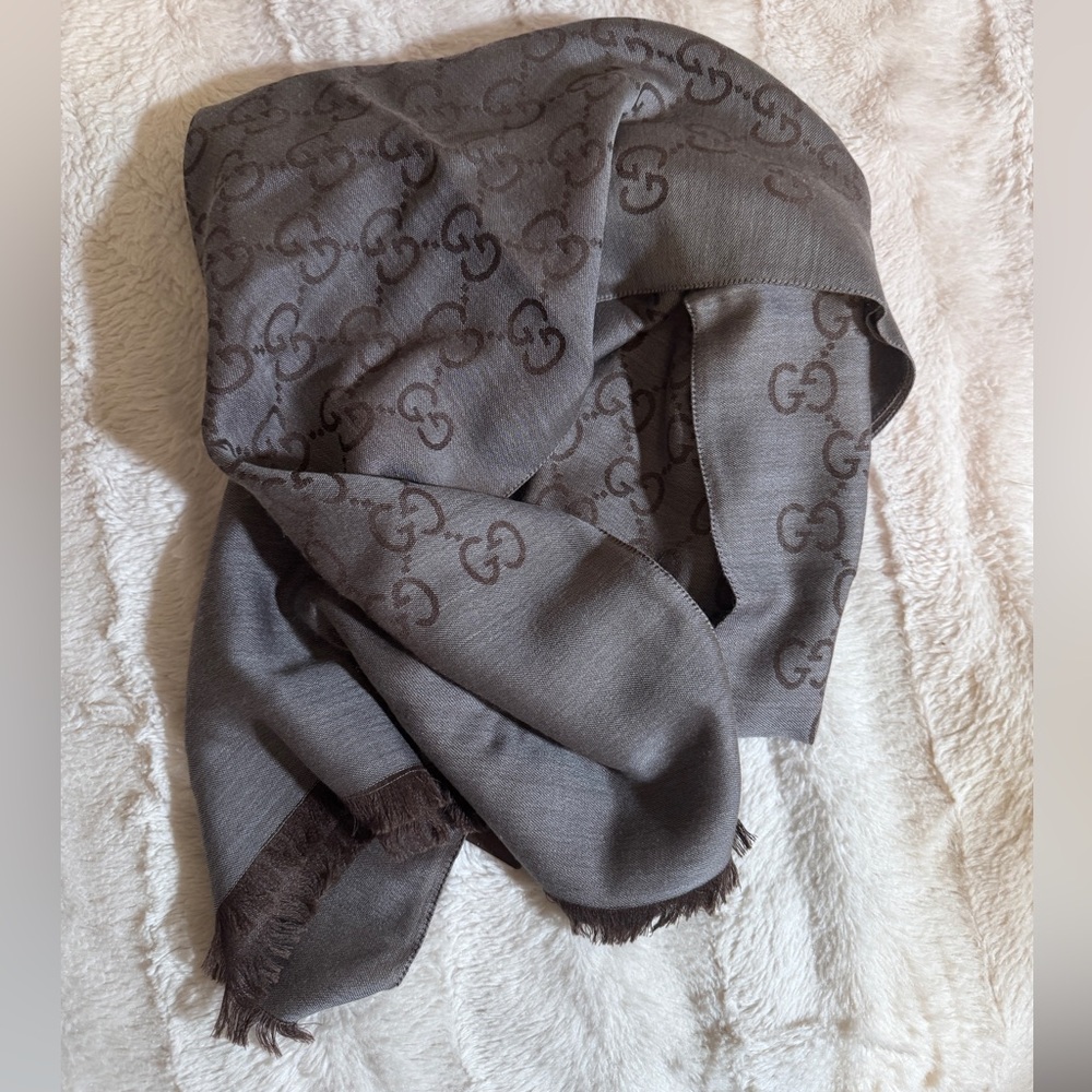 Gucci Taupe Scarf